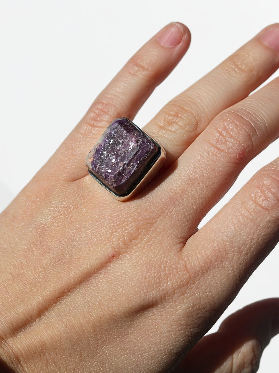 Khemia Legacy Beacons Of Light Ring Collection - Pink tourmaline (silver)