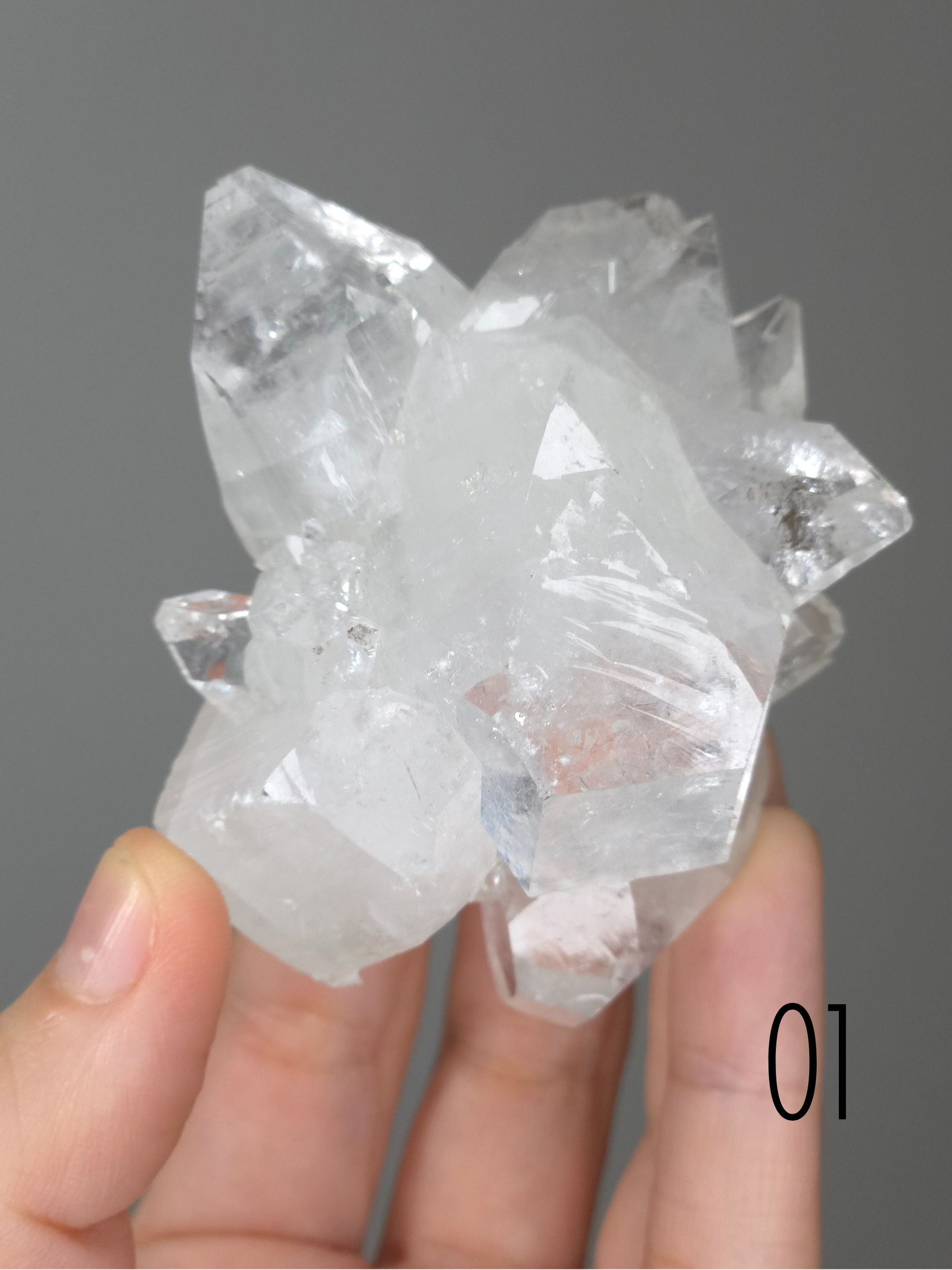 Apophyllite: Spiritual Clarity and Elevated Energy