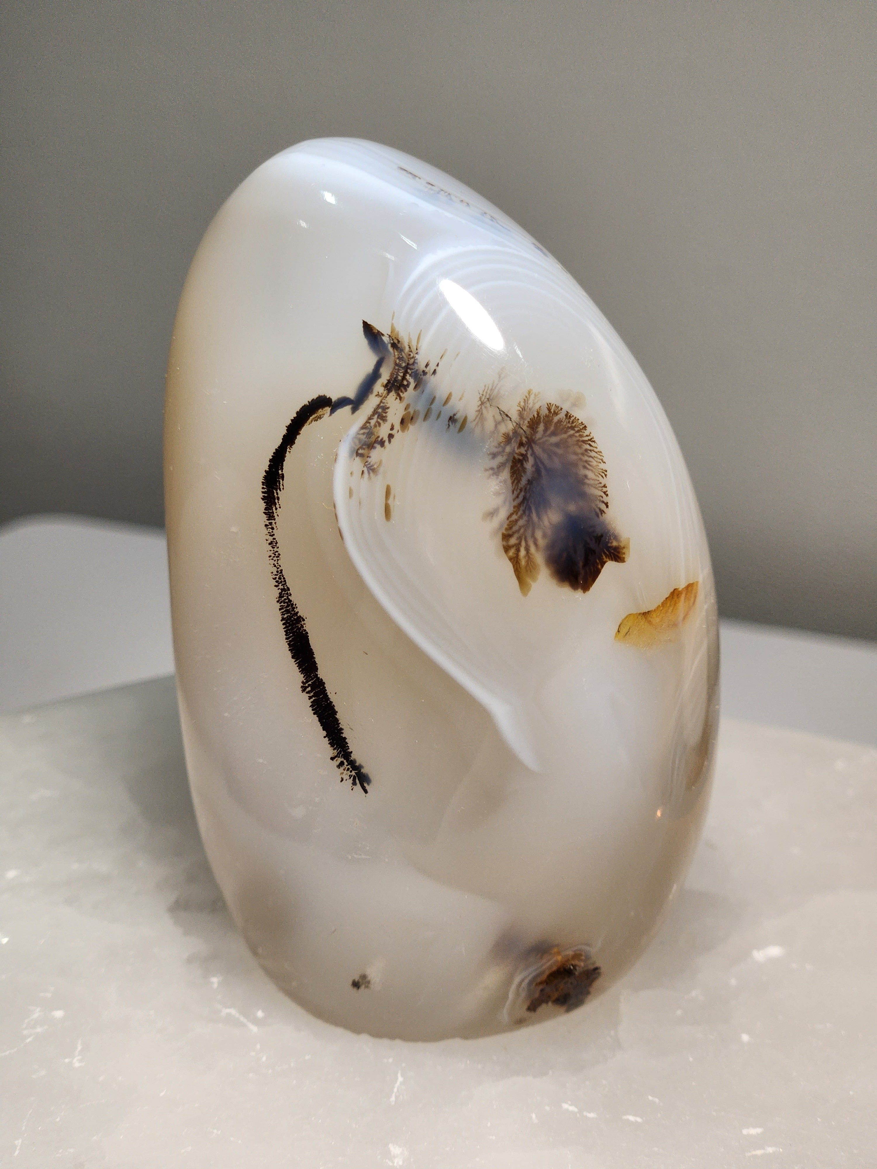 Agate Free forms for Protection and Courage.