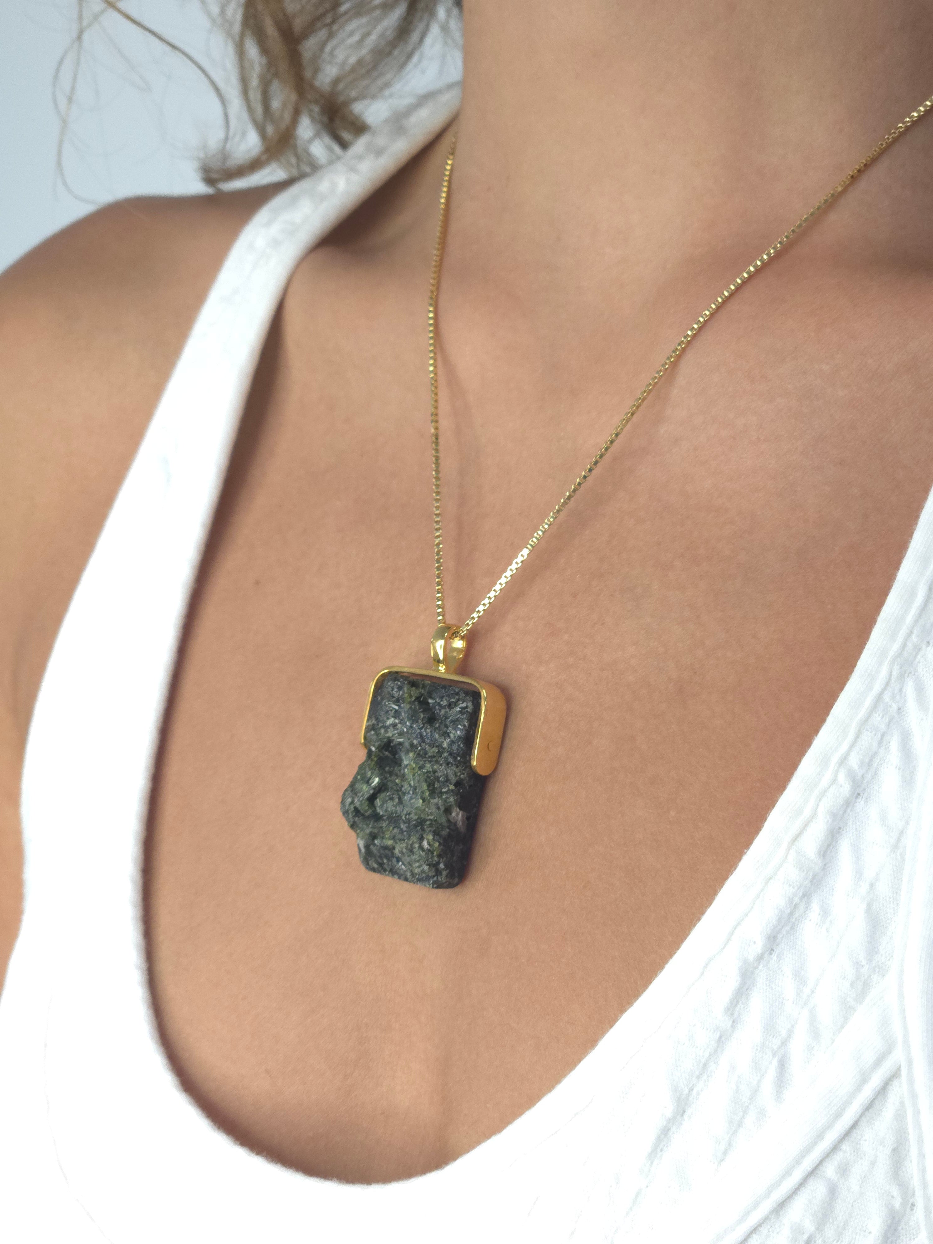 Khemia Legacy Beacons Of Light Collection - Epidote (Gold)