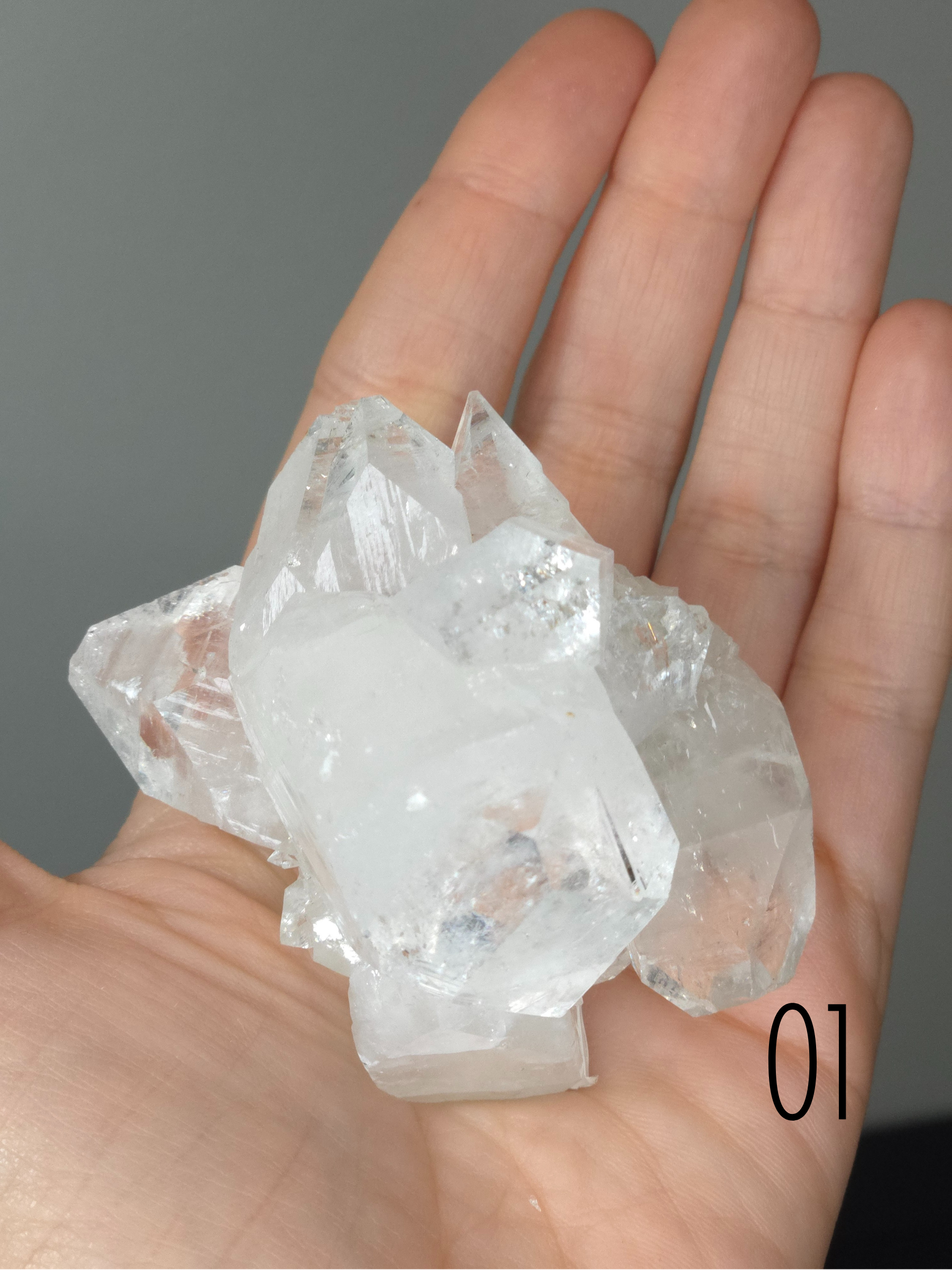 Apophyllite: Spiritual Clarity and Elevated Energy