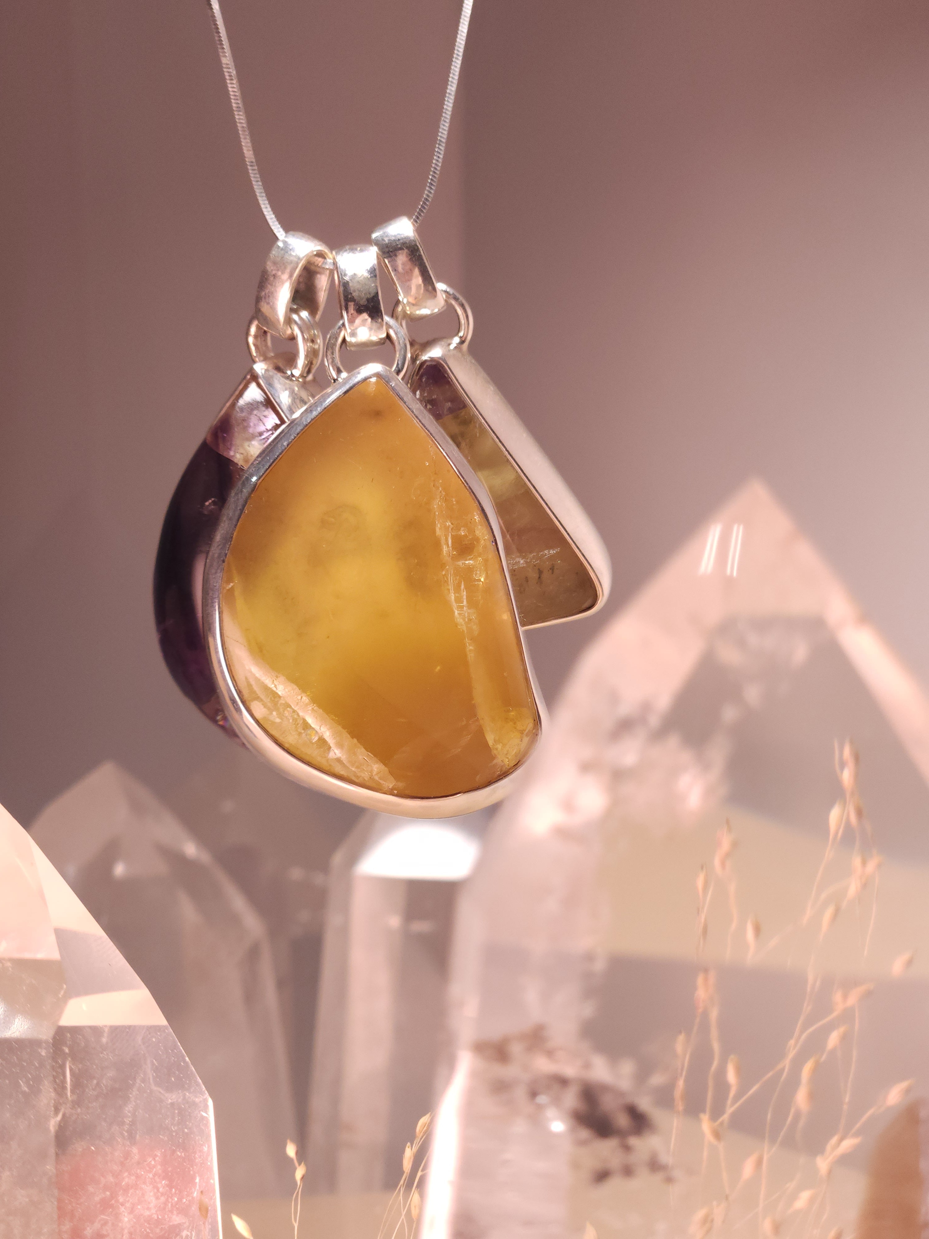 Khemia Legacy Aurora Collection necklace - Yellow Fluorite