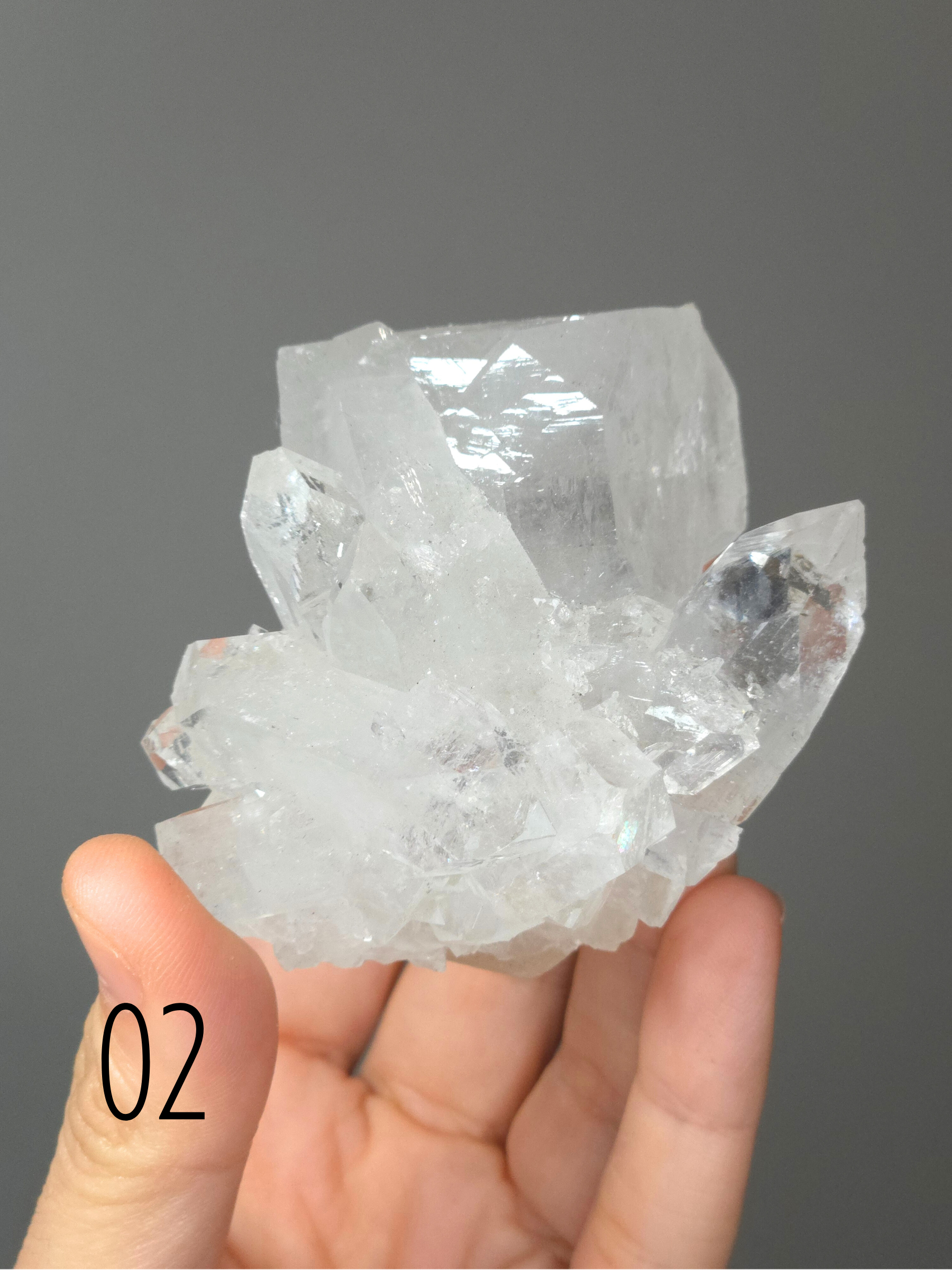 Apophyllite: Spiritual Clarity and Elevated Energy