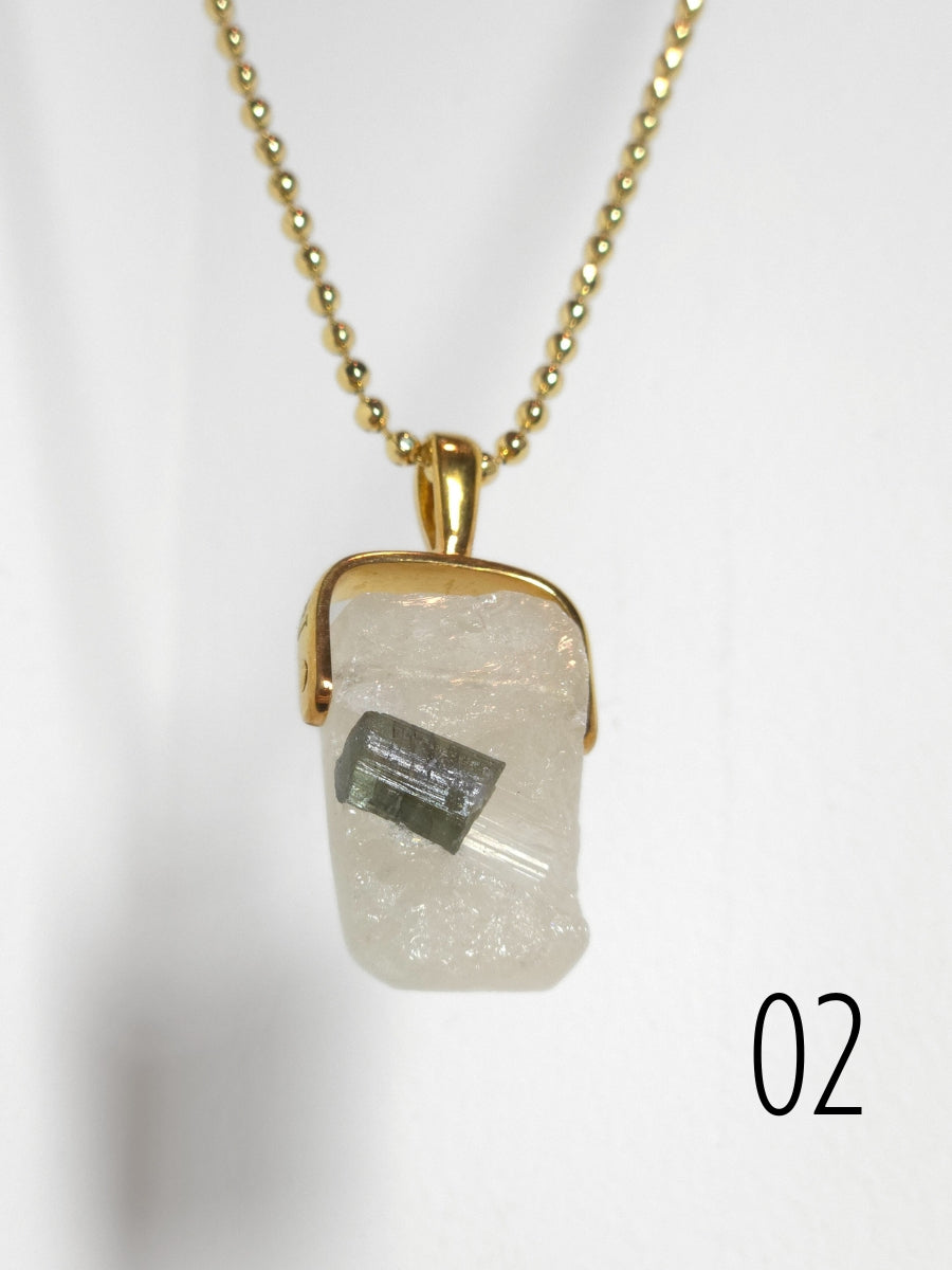 Khemia Legacy Beacons Of Light Collection - Green Tourmaline in Quartz (gold)