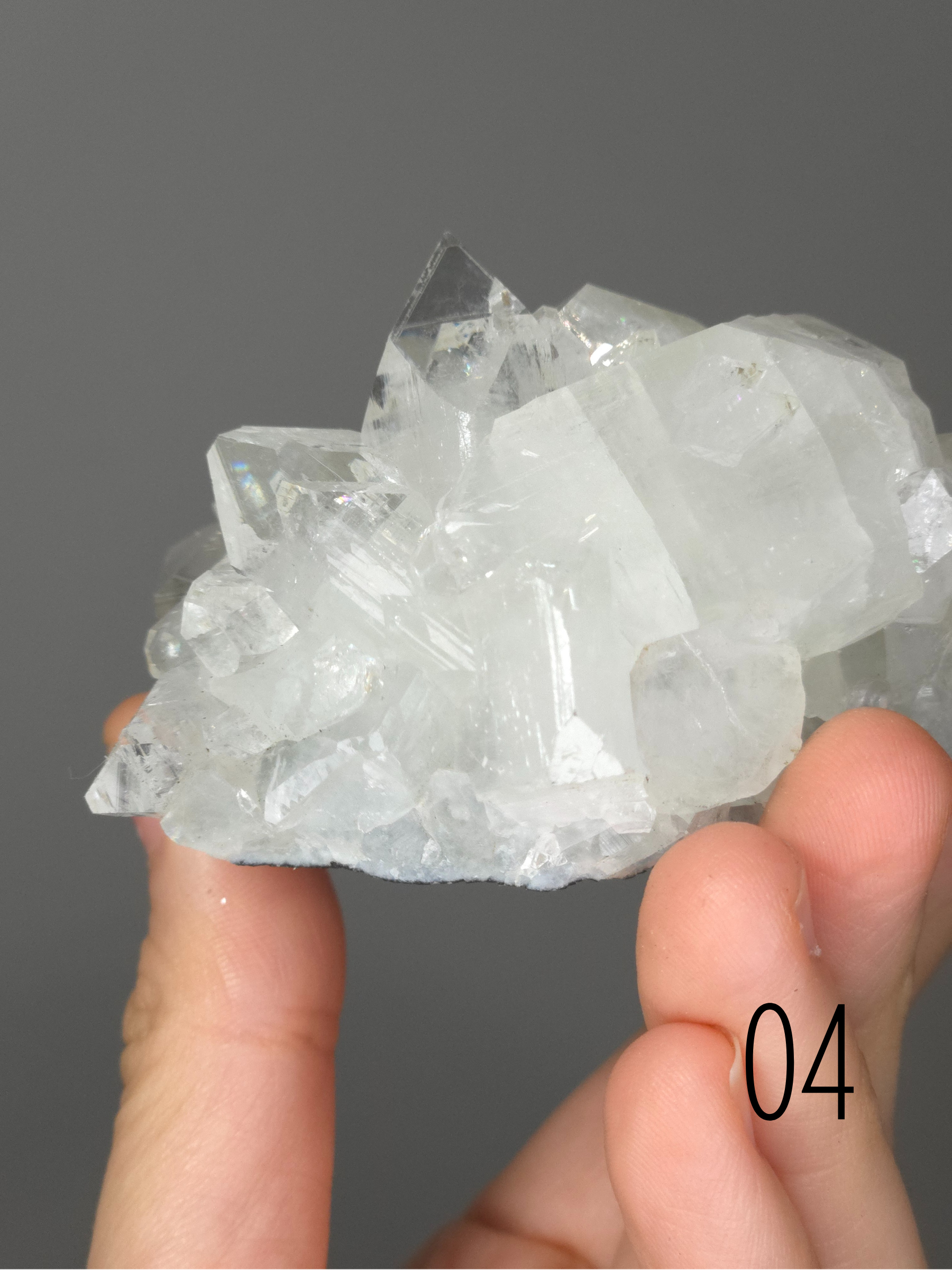 Apophyllite: Spiritual Clarity and Elevated Energy