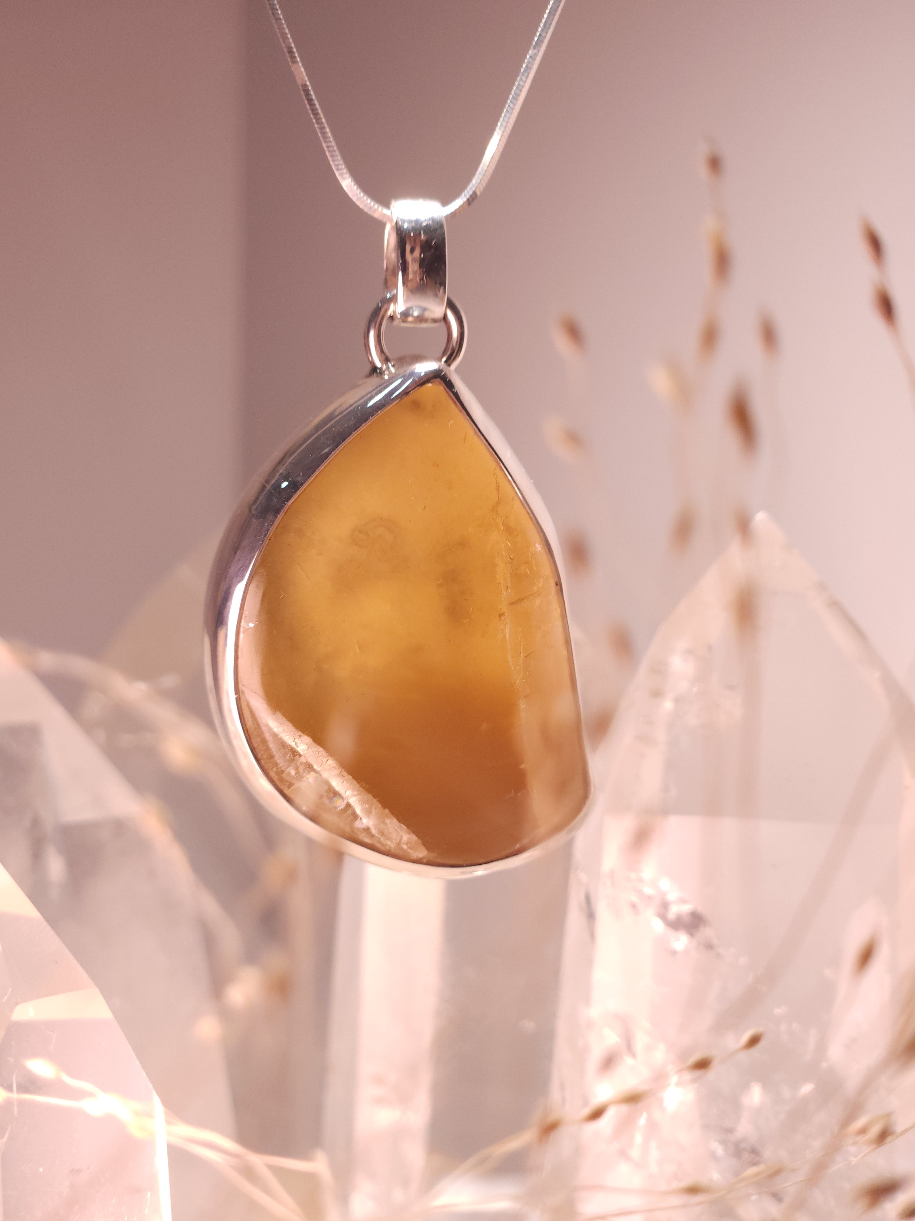 Khemia Legacy Aurora Collection necklace - Yellow Fluorite