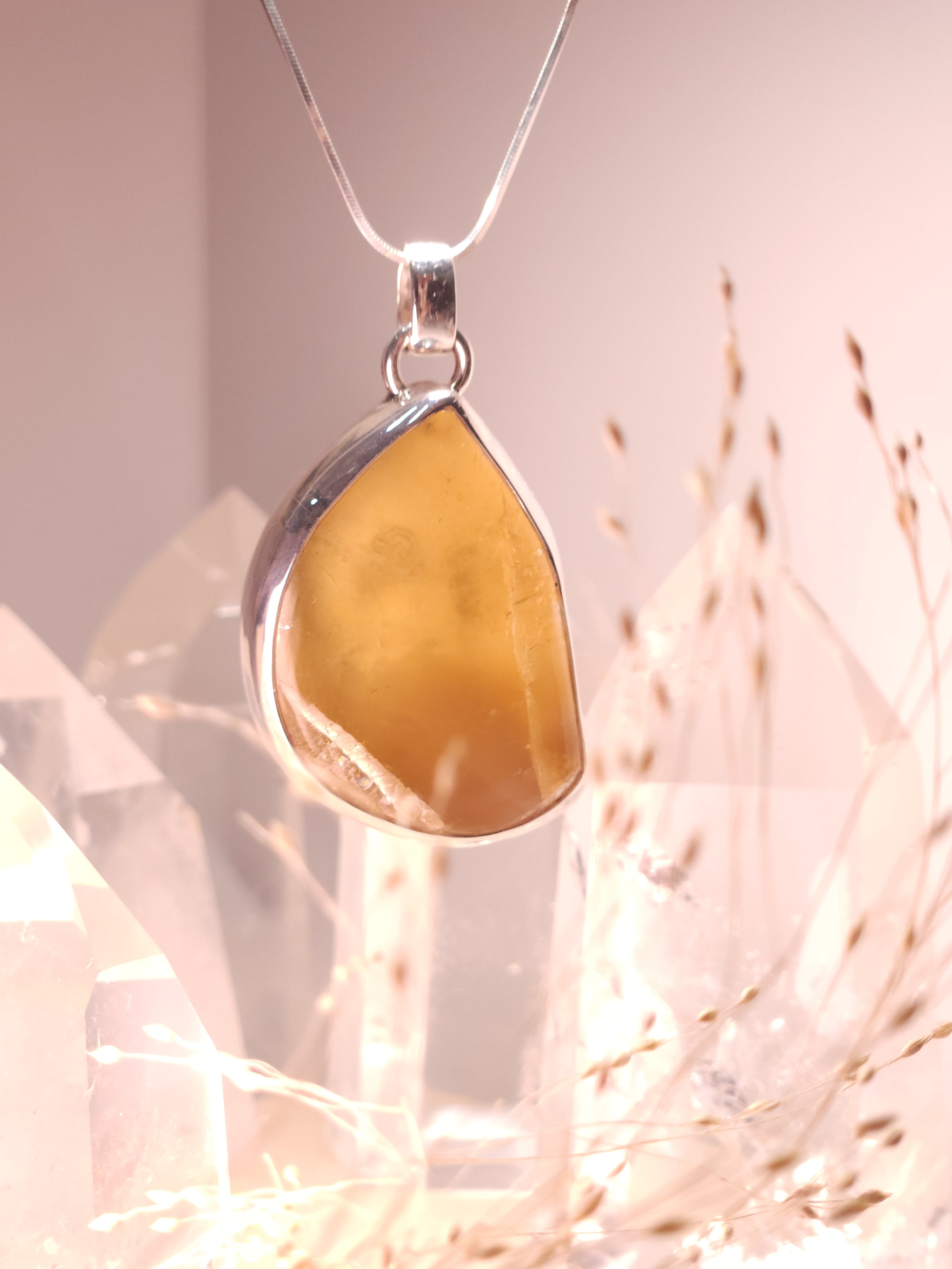 Khemia Legacy Aurora Collection necklace - Yellow Fluorite