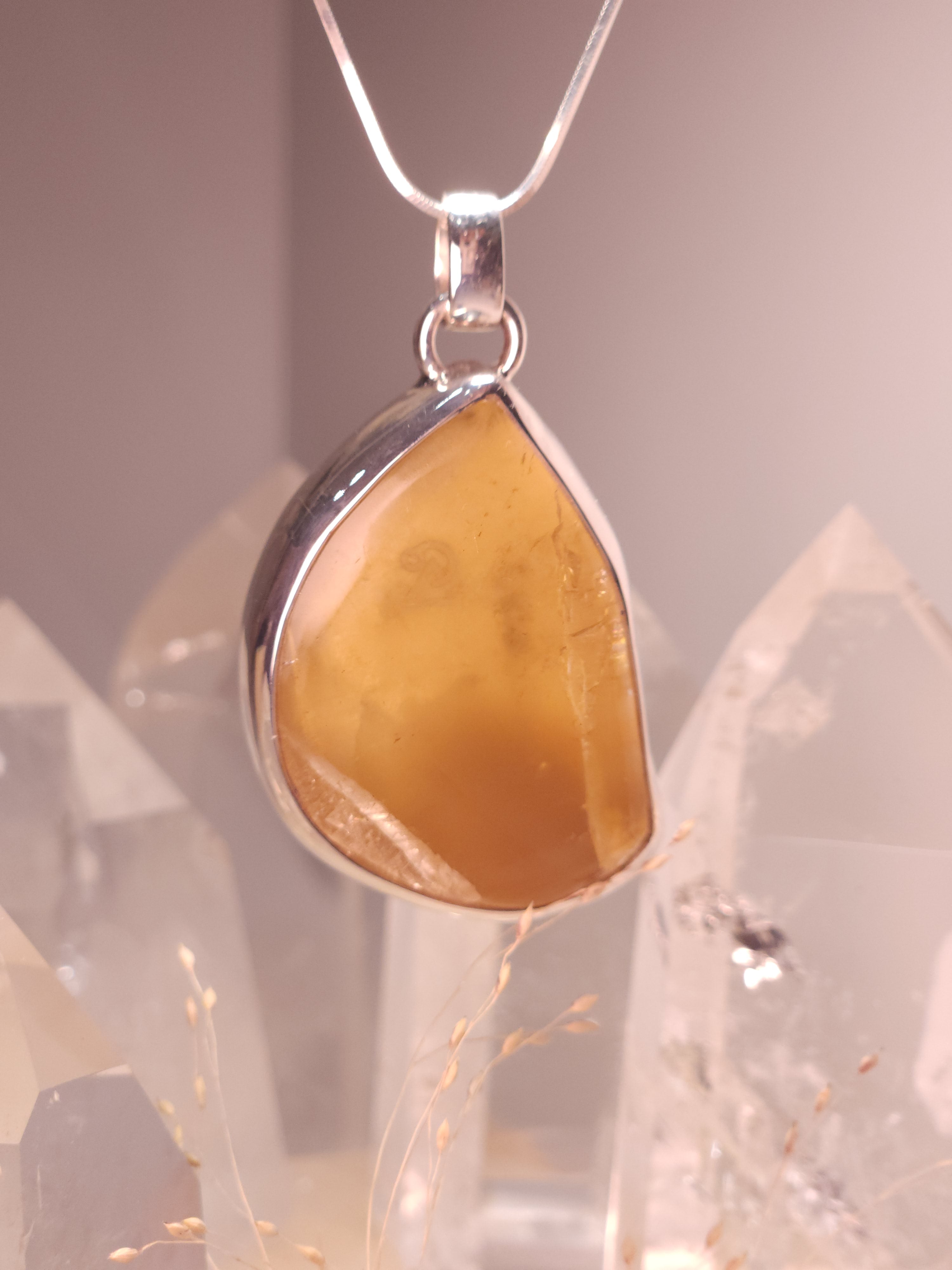 Khemia Legacy Aurora Collection necklace - Yellow Fluorite