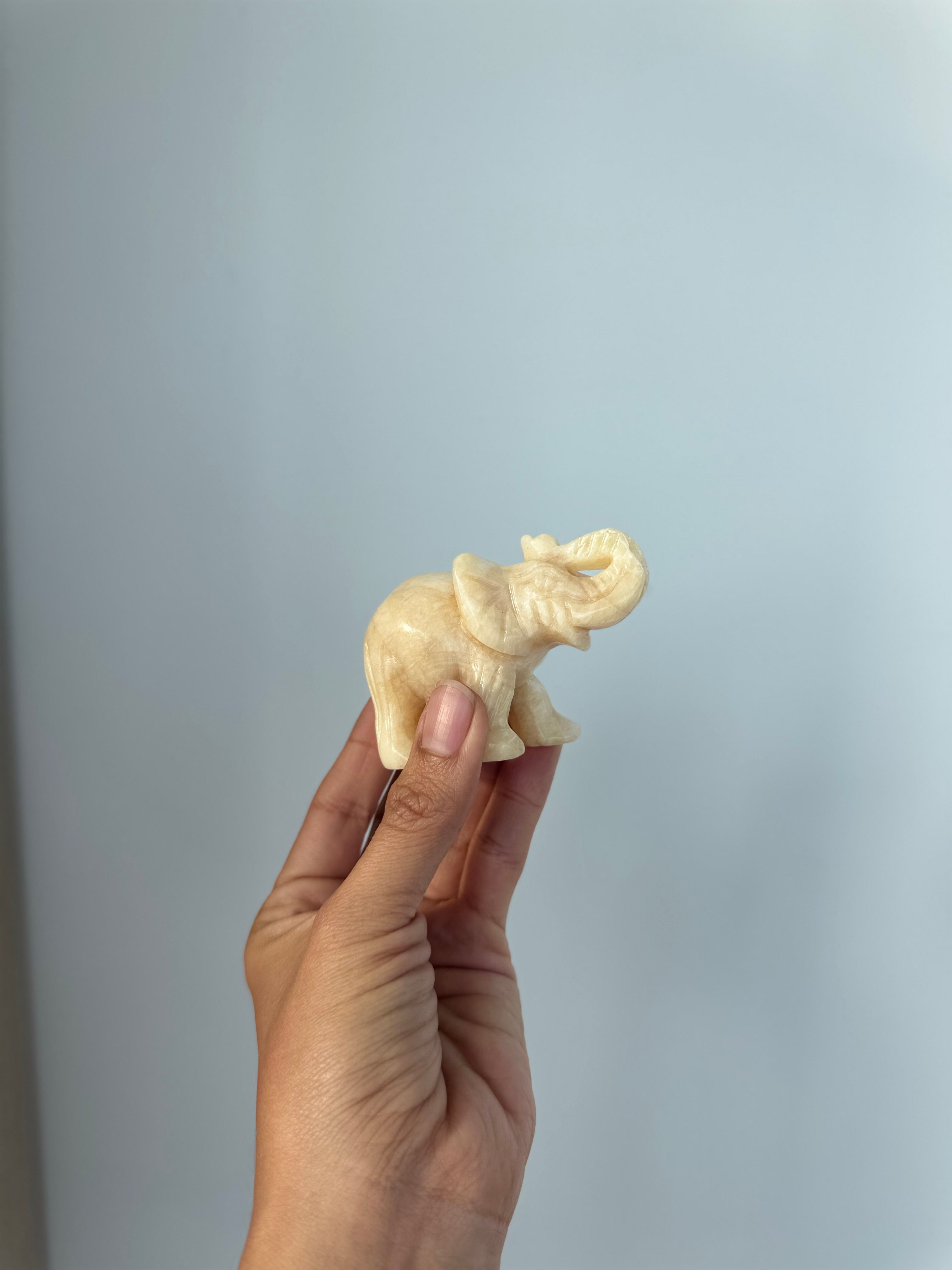 Yellow Aragonite Elephant – Grounding, Confidence & Joy