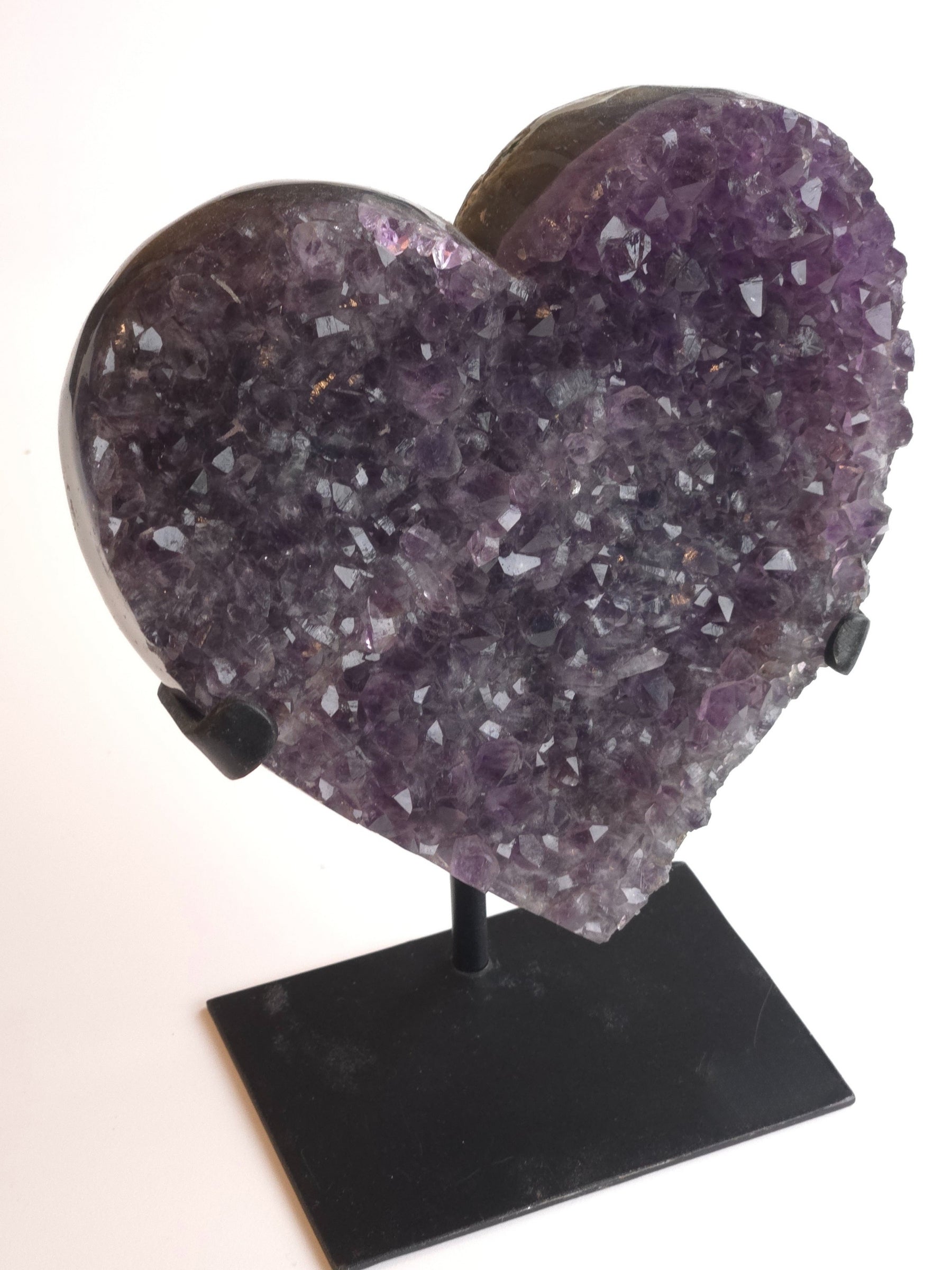 Amethyst heart for Stress Relief, Protection and Energetic Harmony